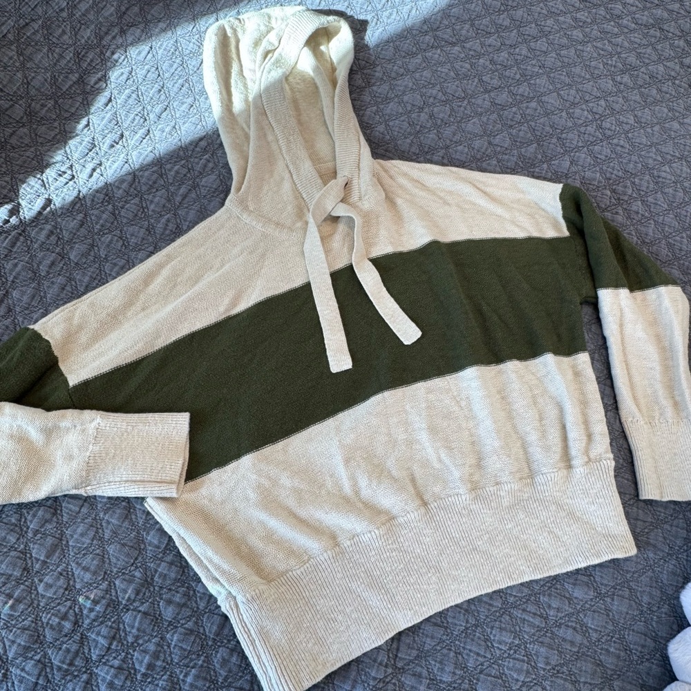 Madewell Hooded Knit Sweater in Cream/Green size medium